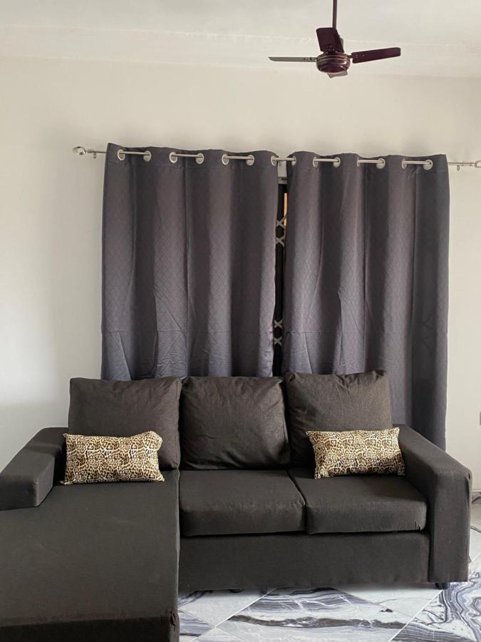 Baffour Apartments Adiebaba Luaran gambar
