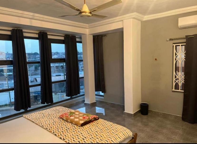 Baffour Apartments Adiebaba Luaran gambar