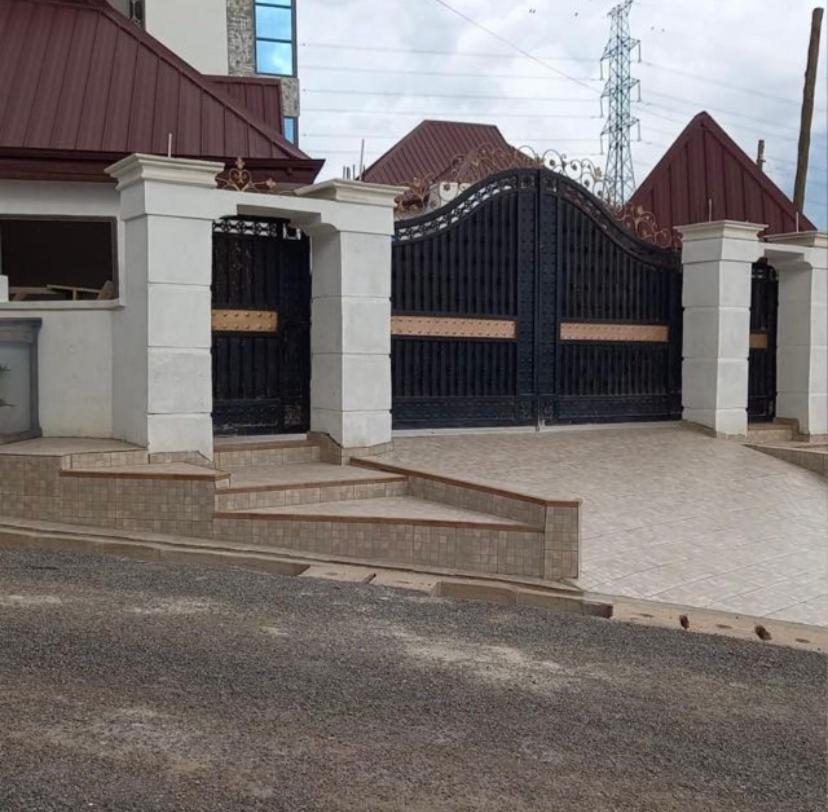 Baffour Apartments Adiebaba Luaran gambar