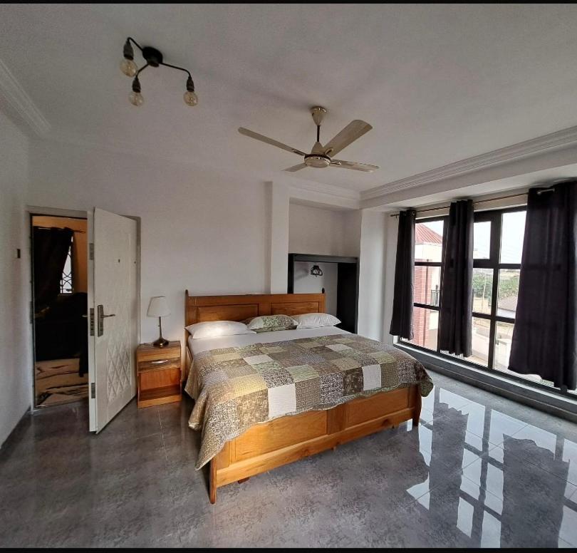 Baffour Apartments Adiebaba Luaran gambar