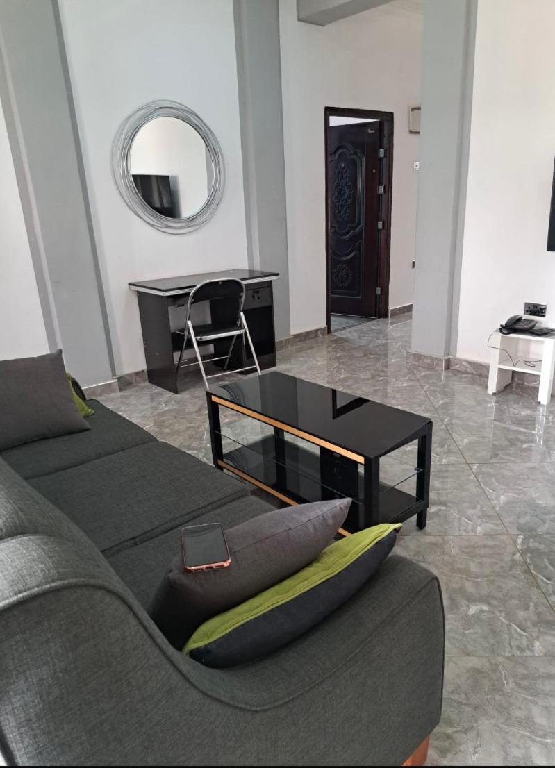 Baffour Apartments Adiebaba Luaran gambar